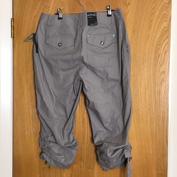 Dove Grey Capris Pants - Picture 4 of 5